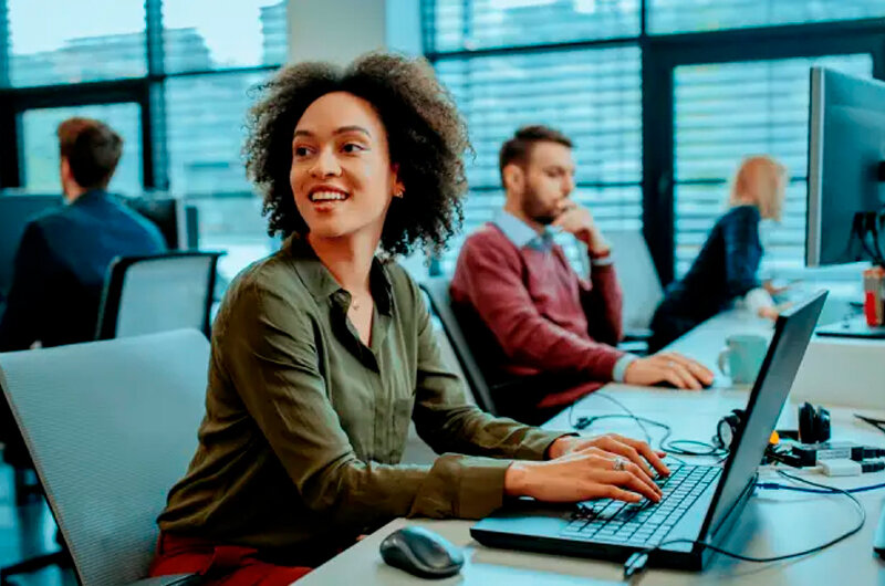 CSC-Integrado-TI,-RH,-Financeiro-e-Facilities-em-uma-única-plataforma-de-serviços-—-com-ROI-comprovado